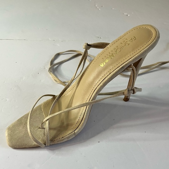 Fashion Nova Beige Suede Strappy Lace-Up Heels Women’s Size 9 - Picture 7 of 10